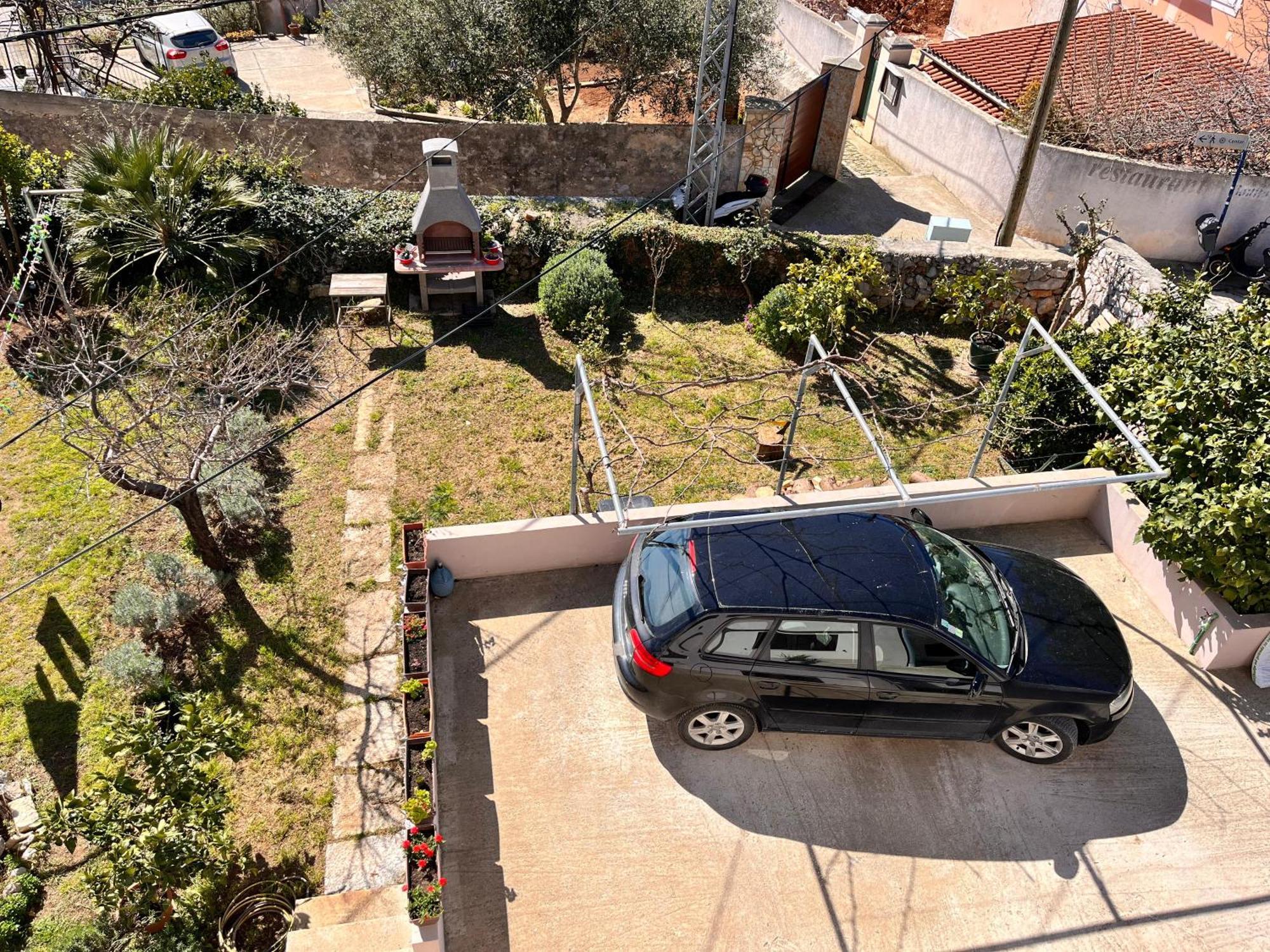 Apartment Oscar Малий Лошинь Екстер'єр фото